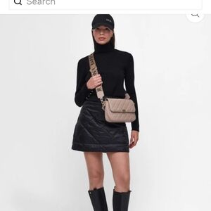 Barbour purse